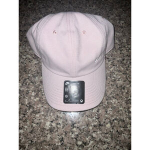 Pink Nike Club Classic cap